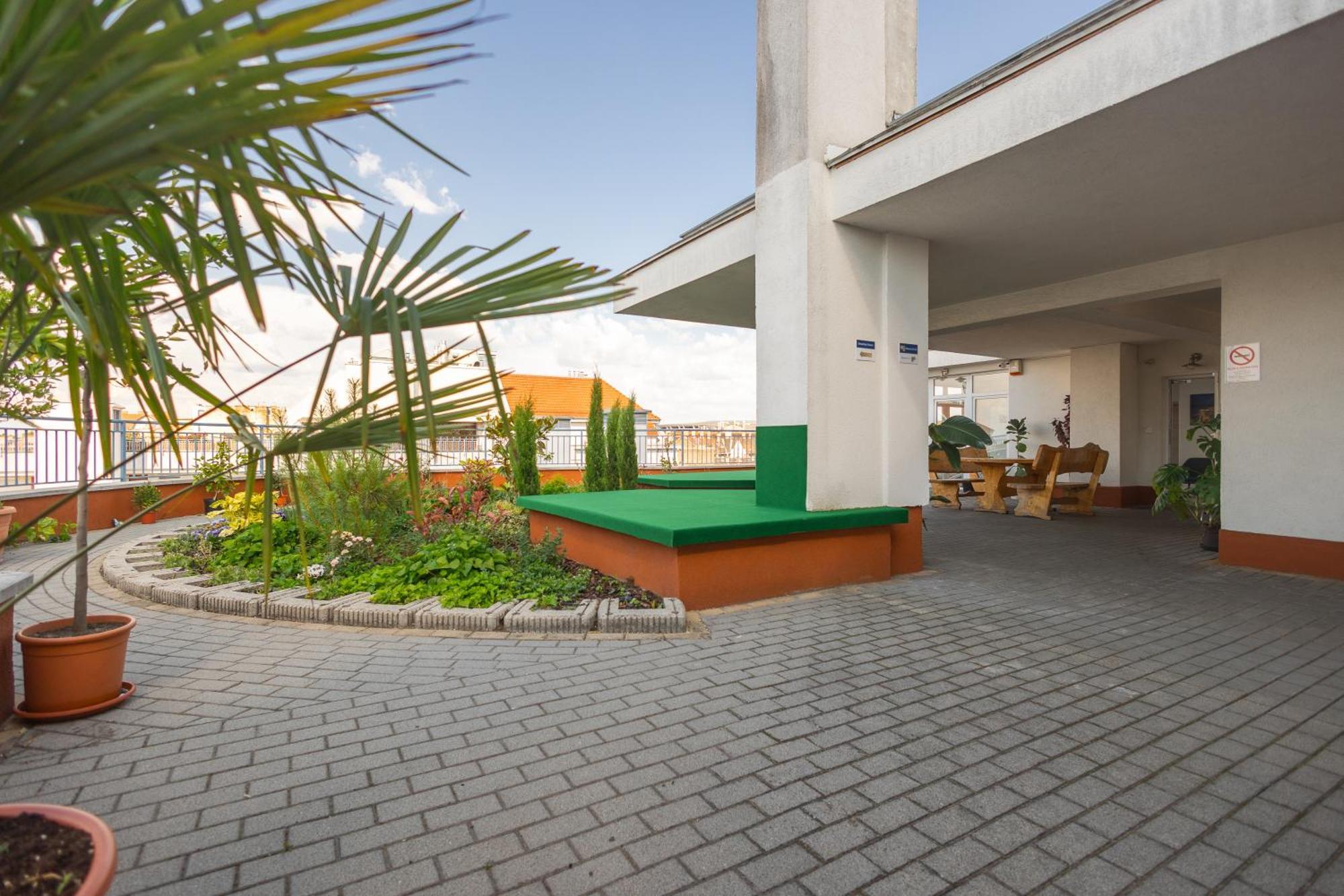 בודפשט Rooftop City Residence With Deep Garage מראה חיצוני תמונה