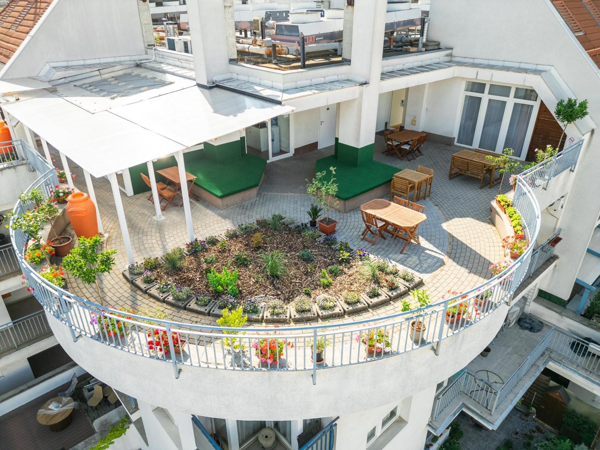 בודפשט Rooftop City Residence With Deep Garage מראה חיצוני תמונה